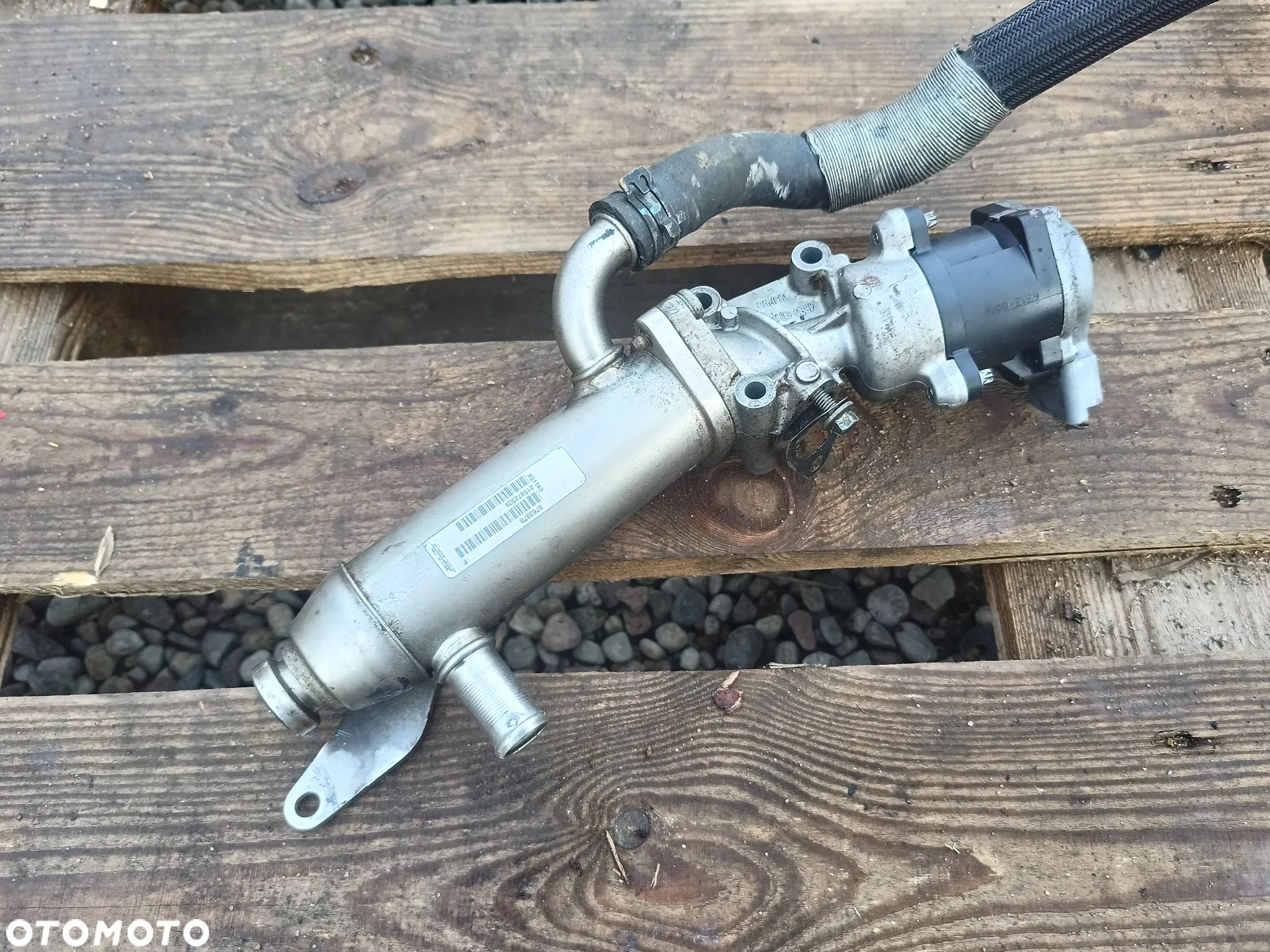 Zawór egr  CHŁODNICZKA 2.7 D 4R8Q-90475- Range Rover Sport L320 - 1