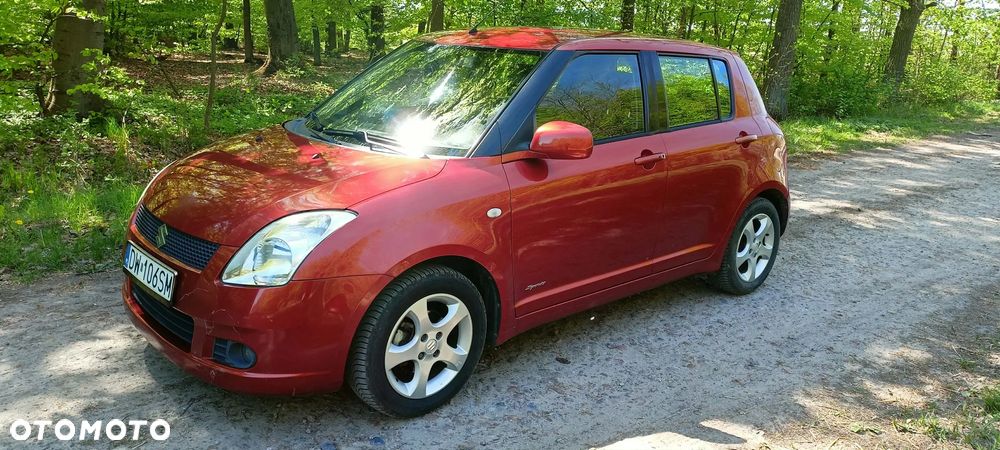 Suzuki Swift - 1