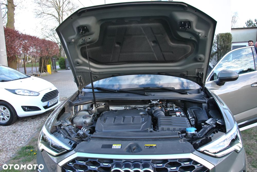 Audi Q3 Sportback 35 TDI quattro S tronic S line - 19