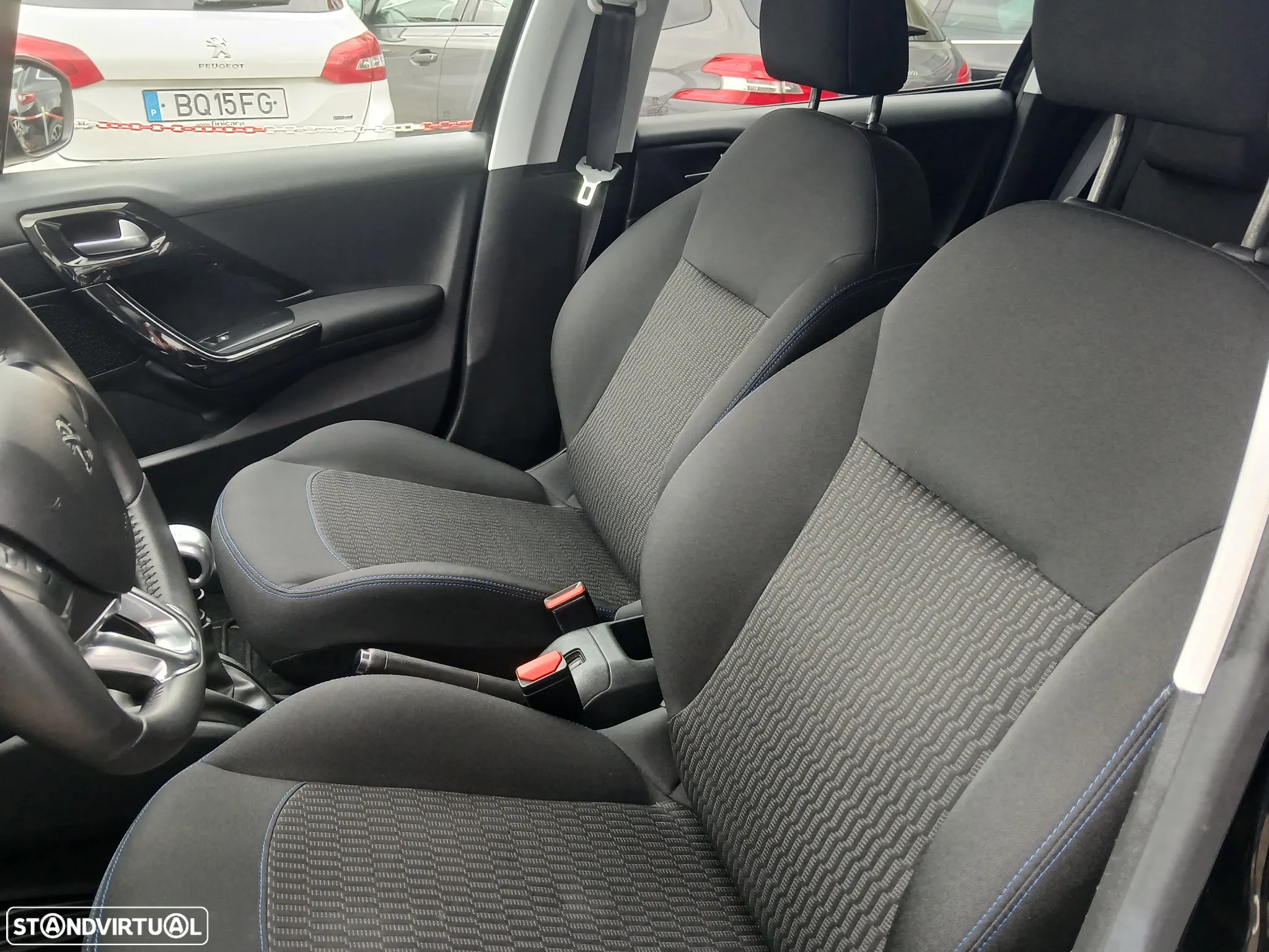 Peugeot 208 1.5 BlueHDi Signature - 13
