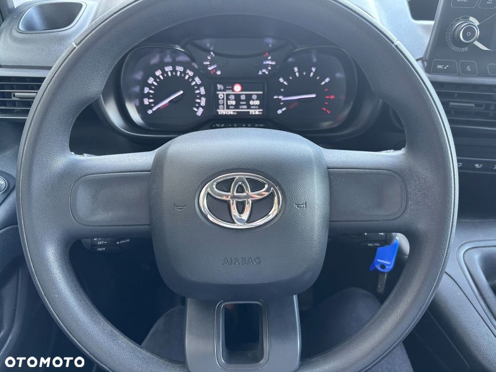 Toyota Proace City Verso 1.5 D-4D Combi - 11
