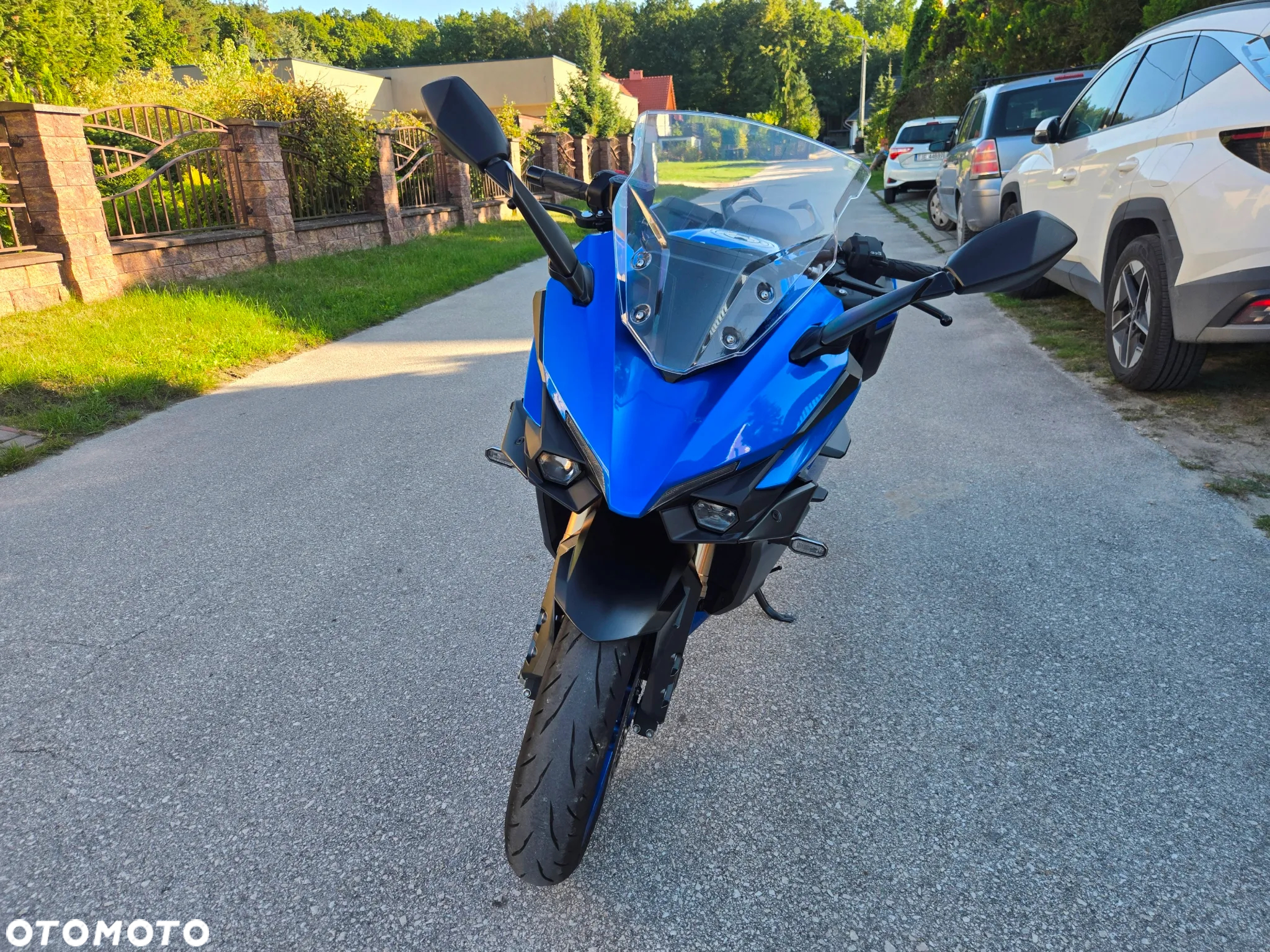 Suzuki GSX - 27