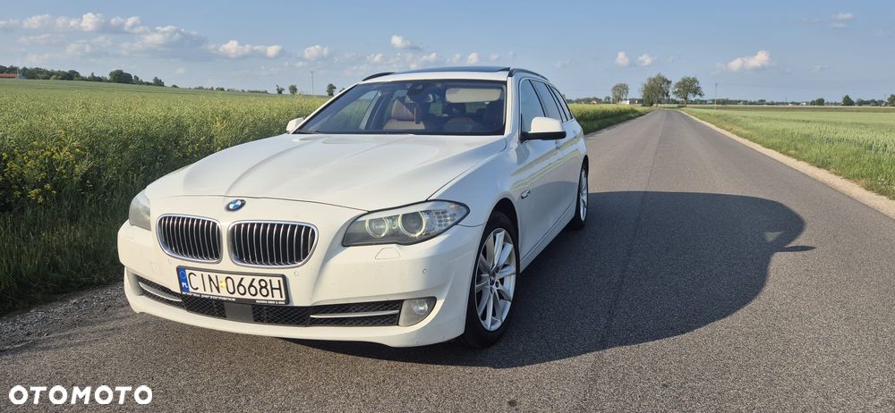 BMW Seria 5 525d xDrive - 2