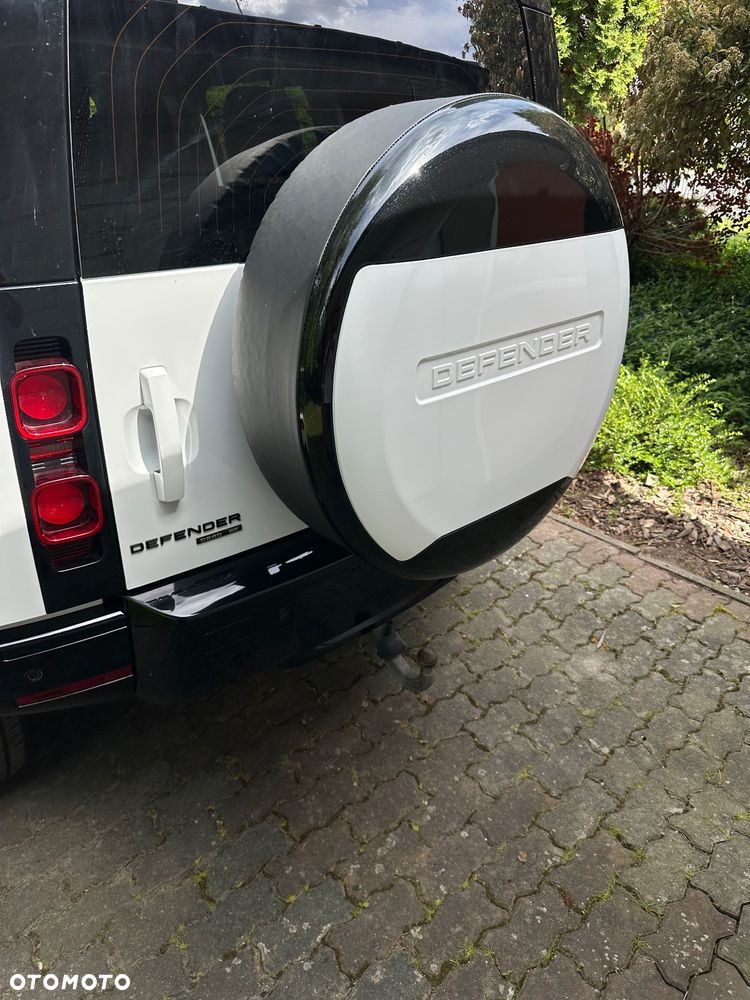 Land Rover Defender 110 2.0 D240 SE - 21