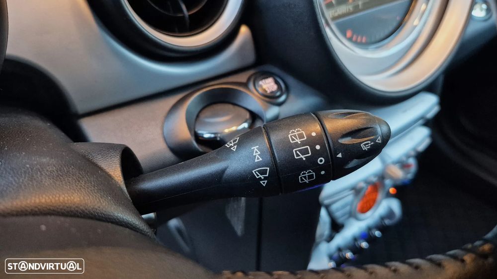 MINI 3 Portas Cooper D - 18