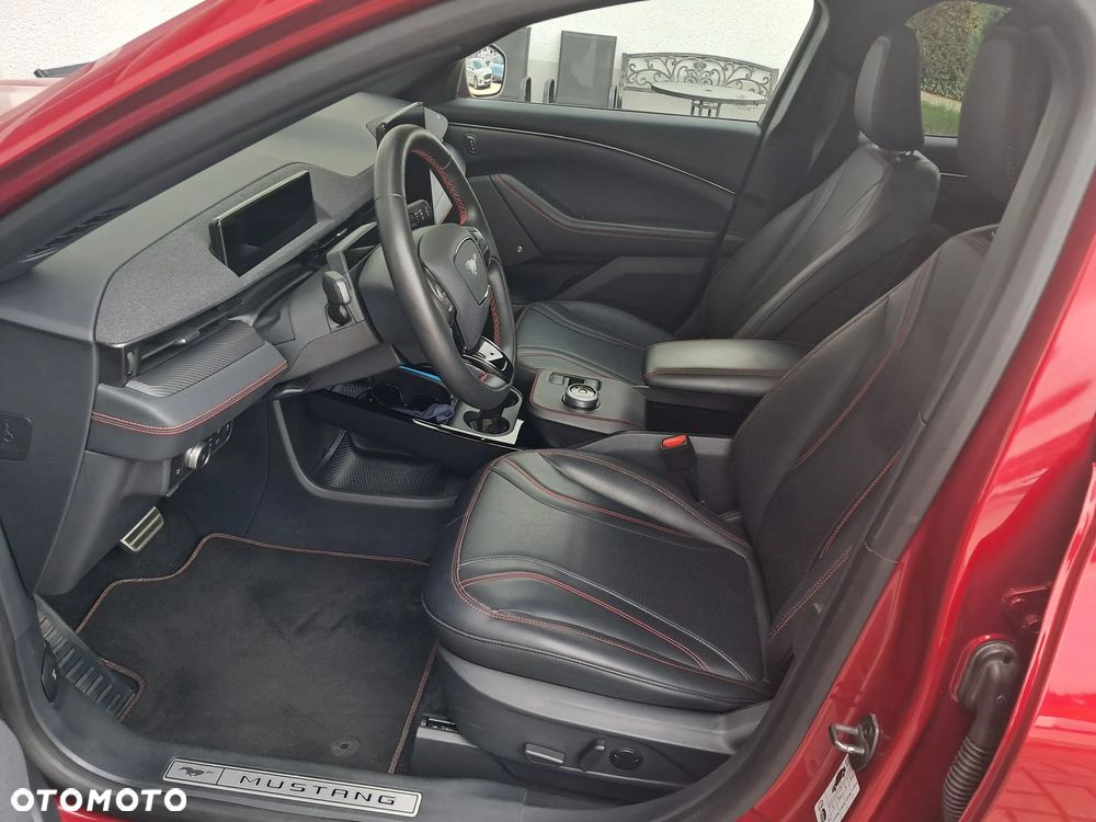 Ford Mustang Mach-E 91 kWh AWD Premium - 17