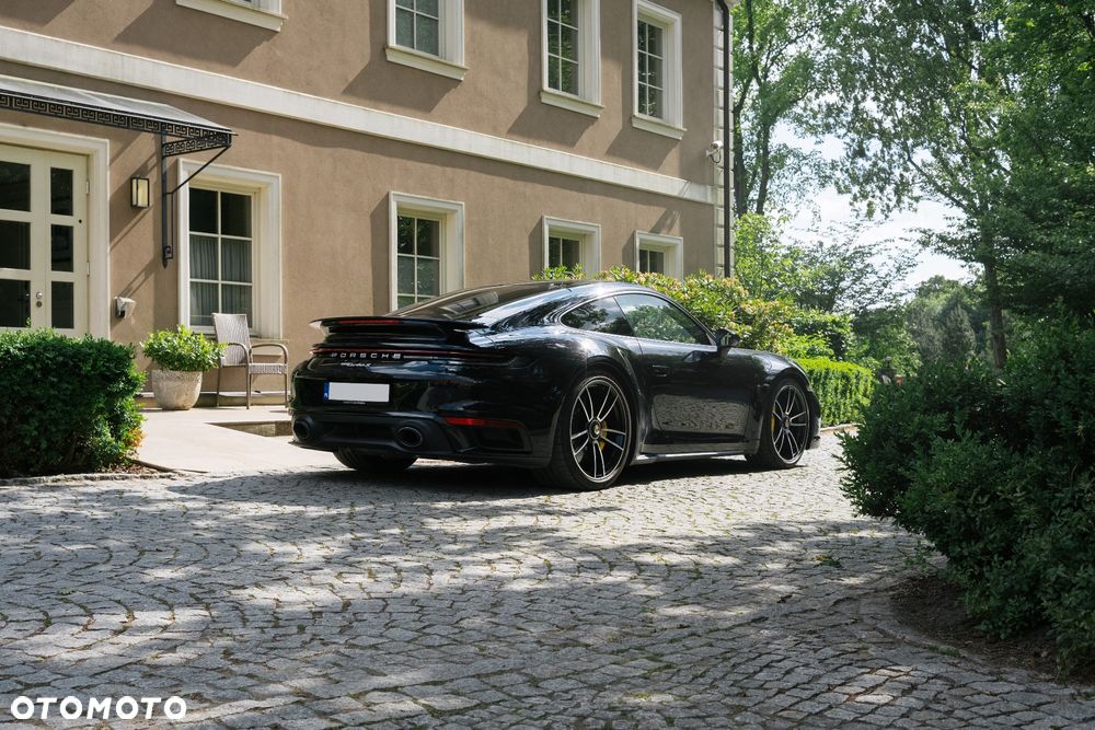Porsche 911 Turbo S - 4