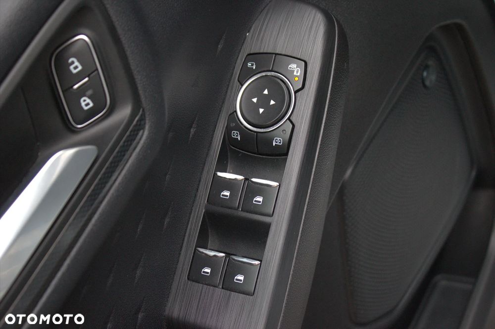 Ford Kuga 2.0 TDCi 2x4 ST-Line - 25