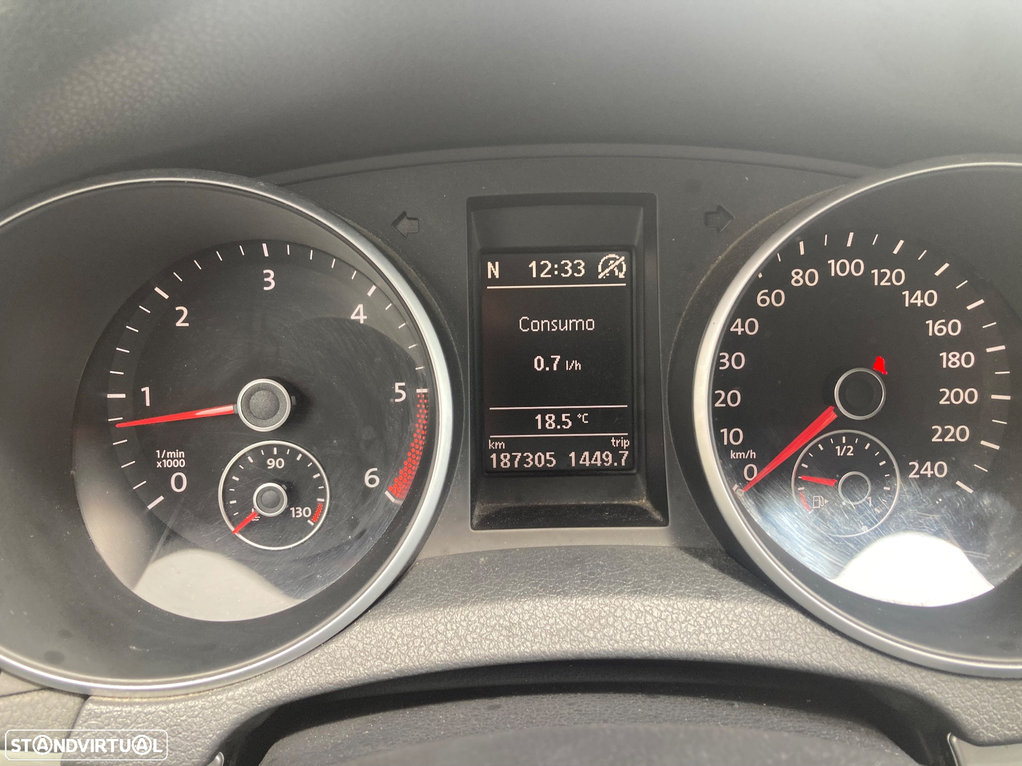 VW Golf 1.6 TDi Trendline BlueMotion - 10