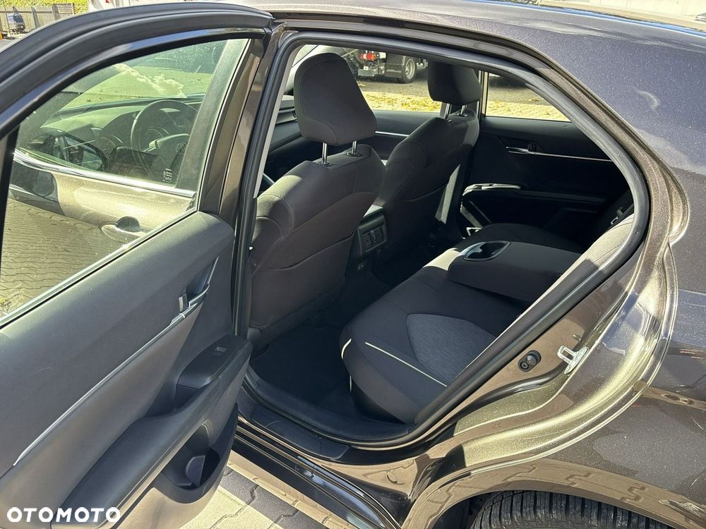 Toyota Camry 2.5 Hybrid Comfort CVT - 20