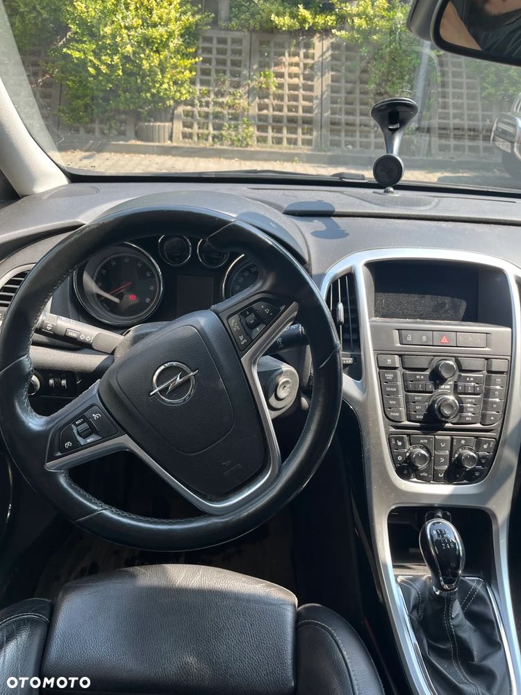 Opel Astra 1.6 Turbo Sport - 9