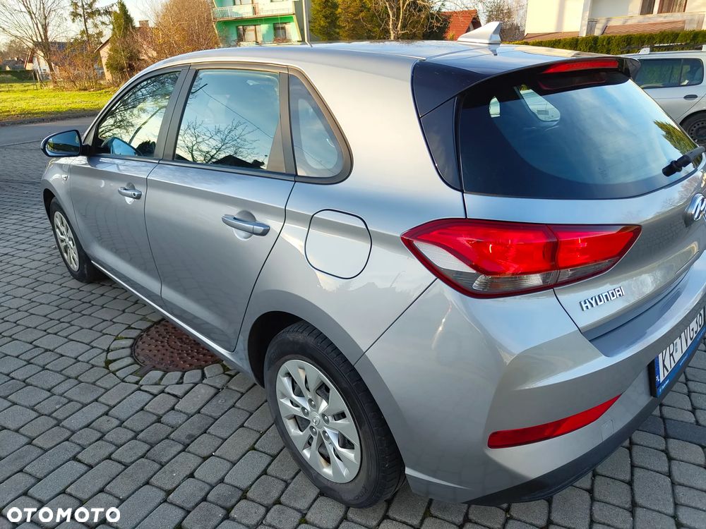 Hyundai i30 1.5 DPI Classic + - 4