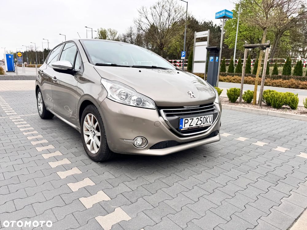 Peugeot 208 PureTech 82 Urban Move - 7