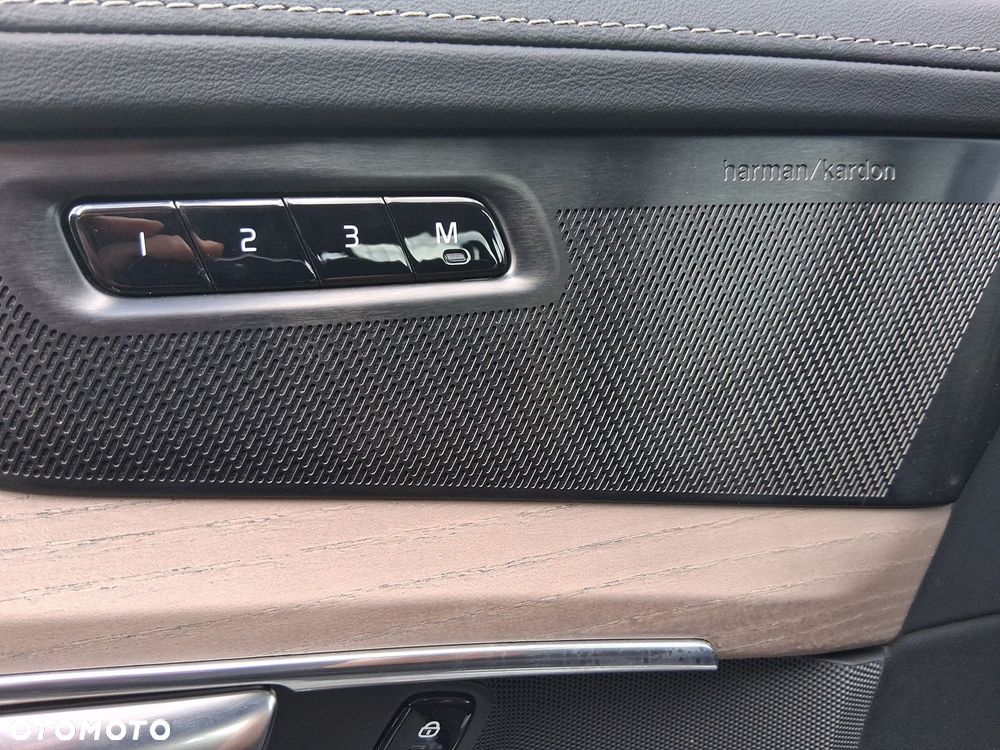 Volvo XC 90 - 22