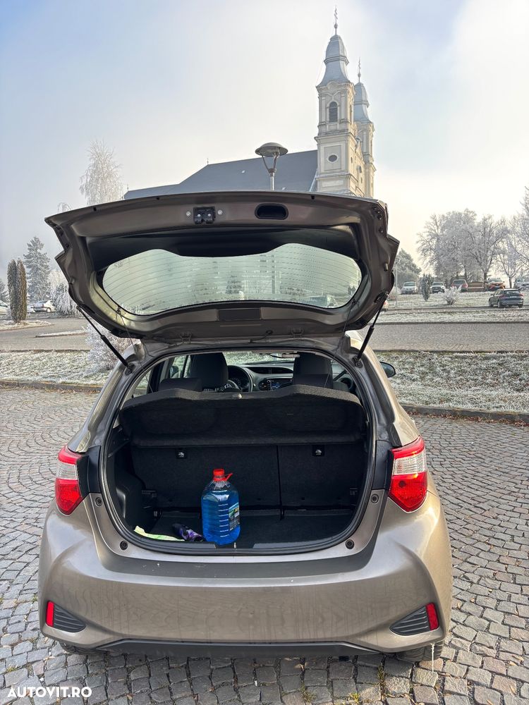 Toyota Yaris - 17