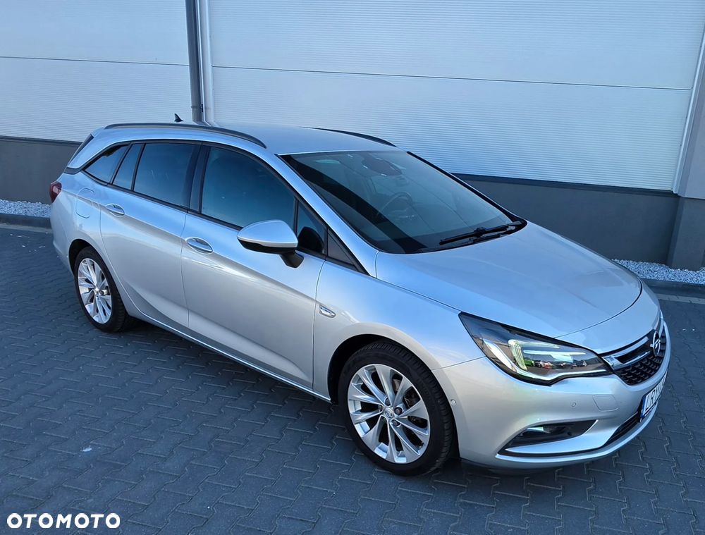 Opel Astra 1.6 CDTI Dynamic S&S - 2