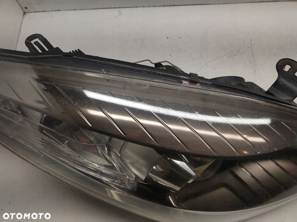 RENAUT MEGANE III XENON KOMPLET LAMP PRZÓD 26010002R, 260600021R - 3