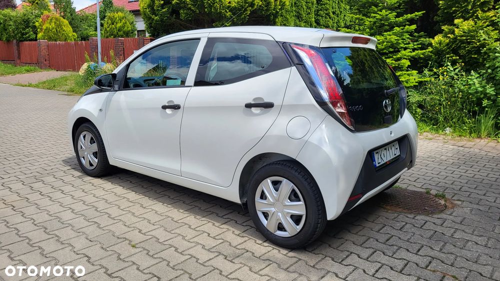 Toyota Aygo x - 5