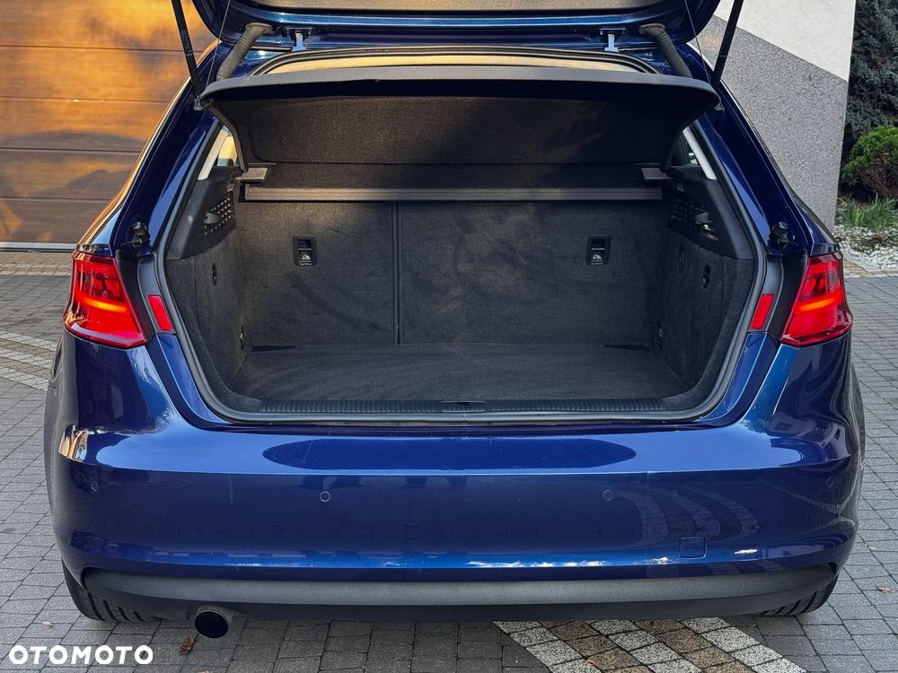 Audi A3 Sportback 1.6 TDI ultra Attraction - 17