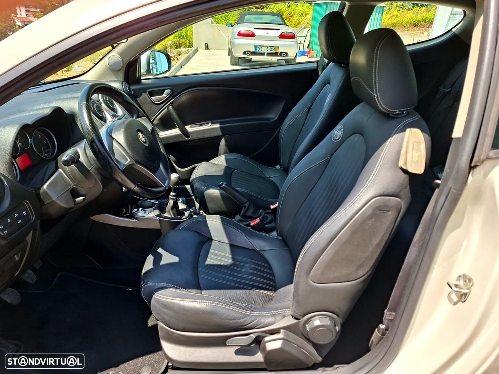 Alfa Romeo MiTo 1.3 JTD Distinctive S&S - 12