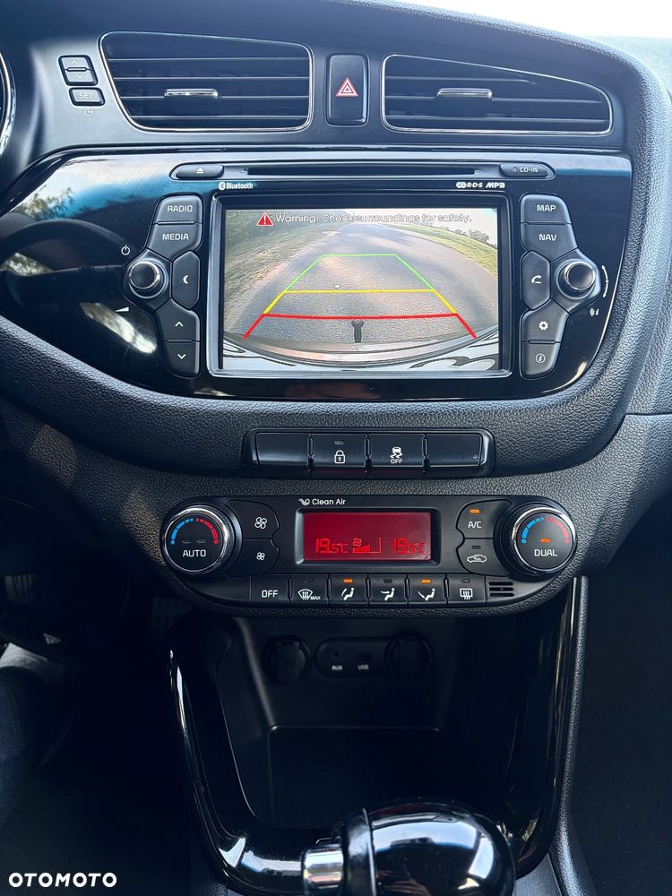 Kia Ceed 1.6 GDI XL DCT - 12