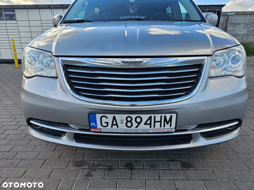 Chrysler Town & Country 3.6 Touring - 17