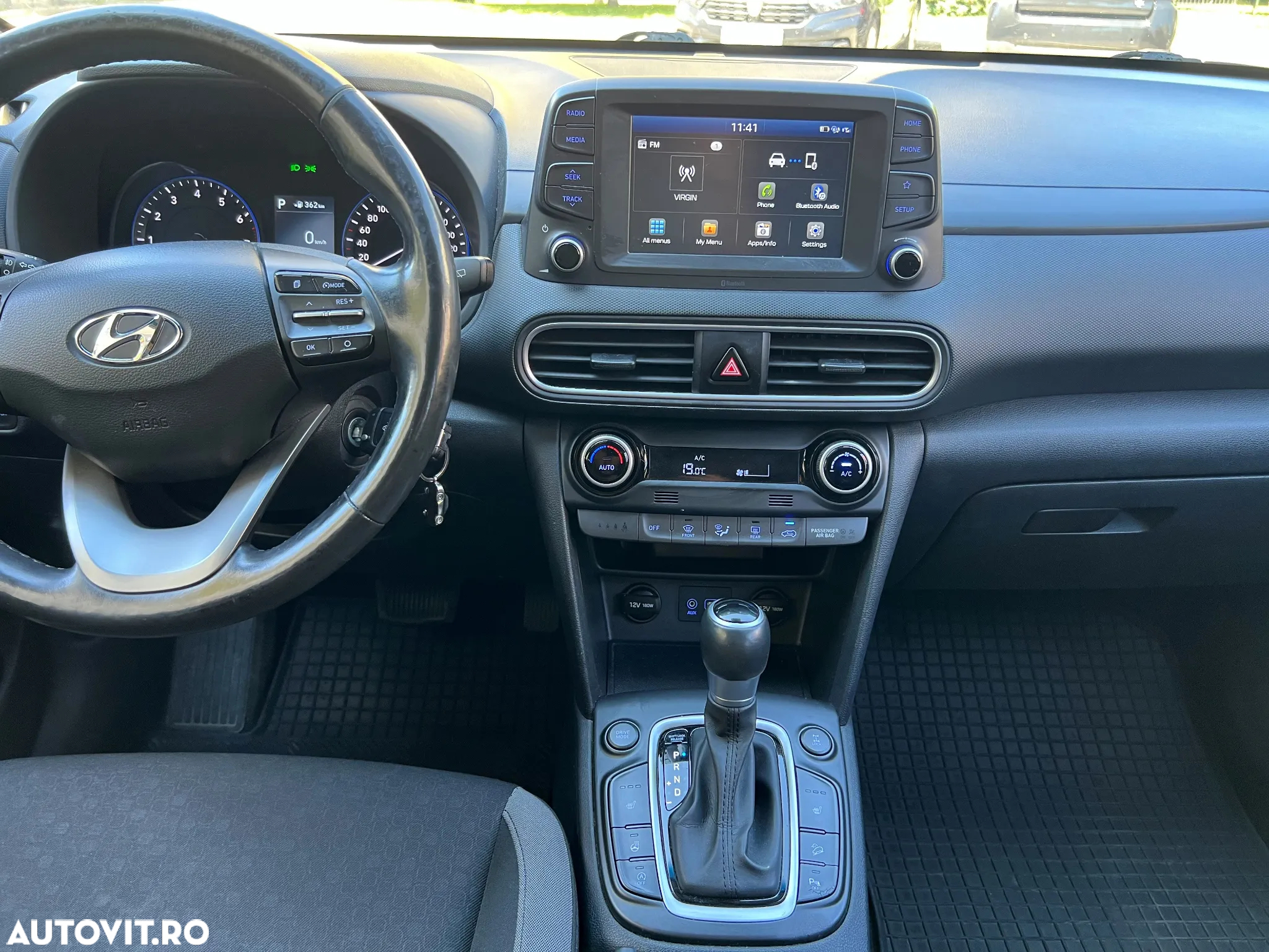 Hyundai KONA - 5