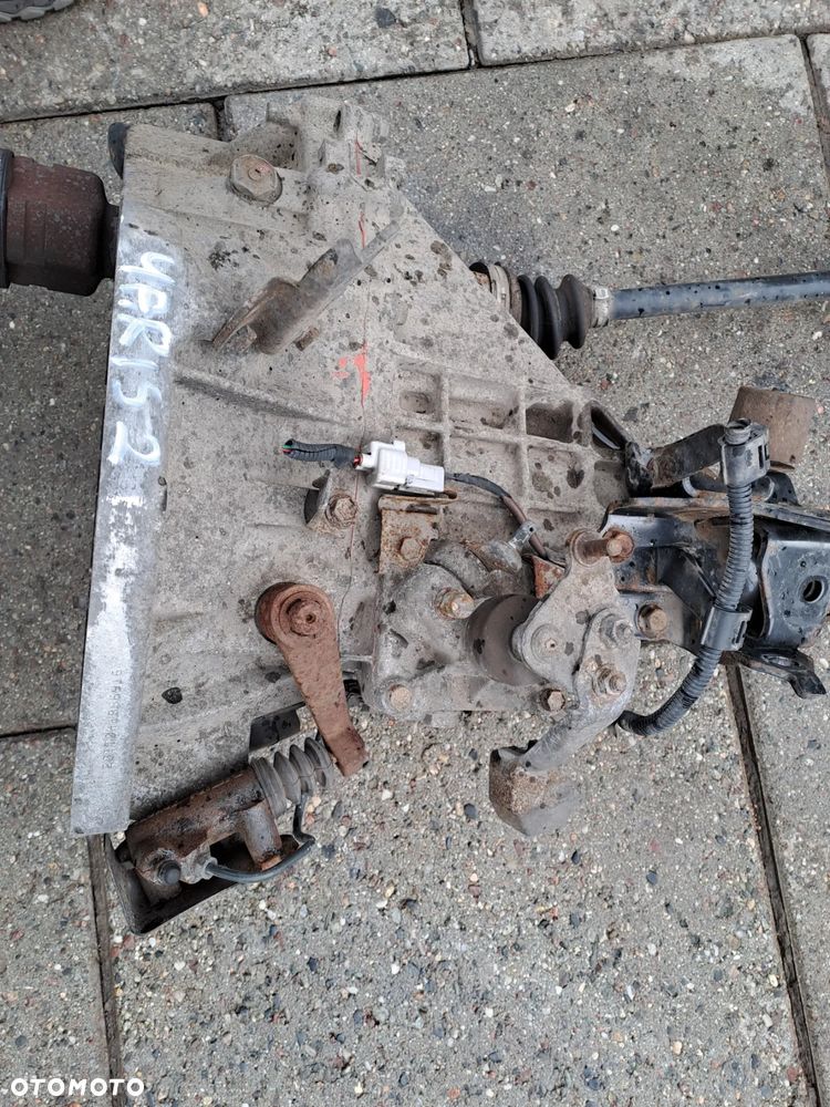 Toyota Yaris II 1.0 VVTi skrzynia biegów 20TT04 - 6