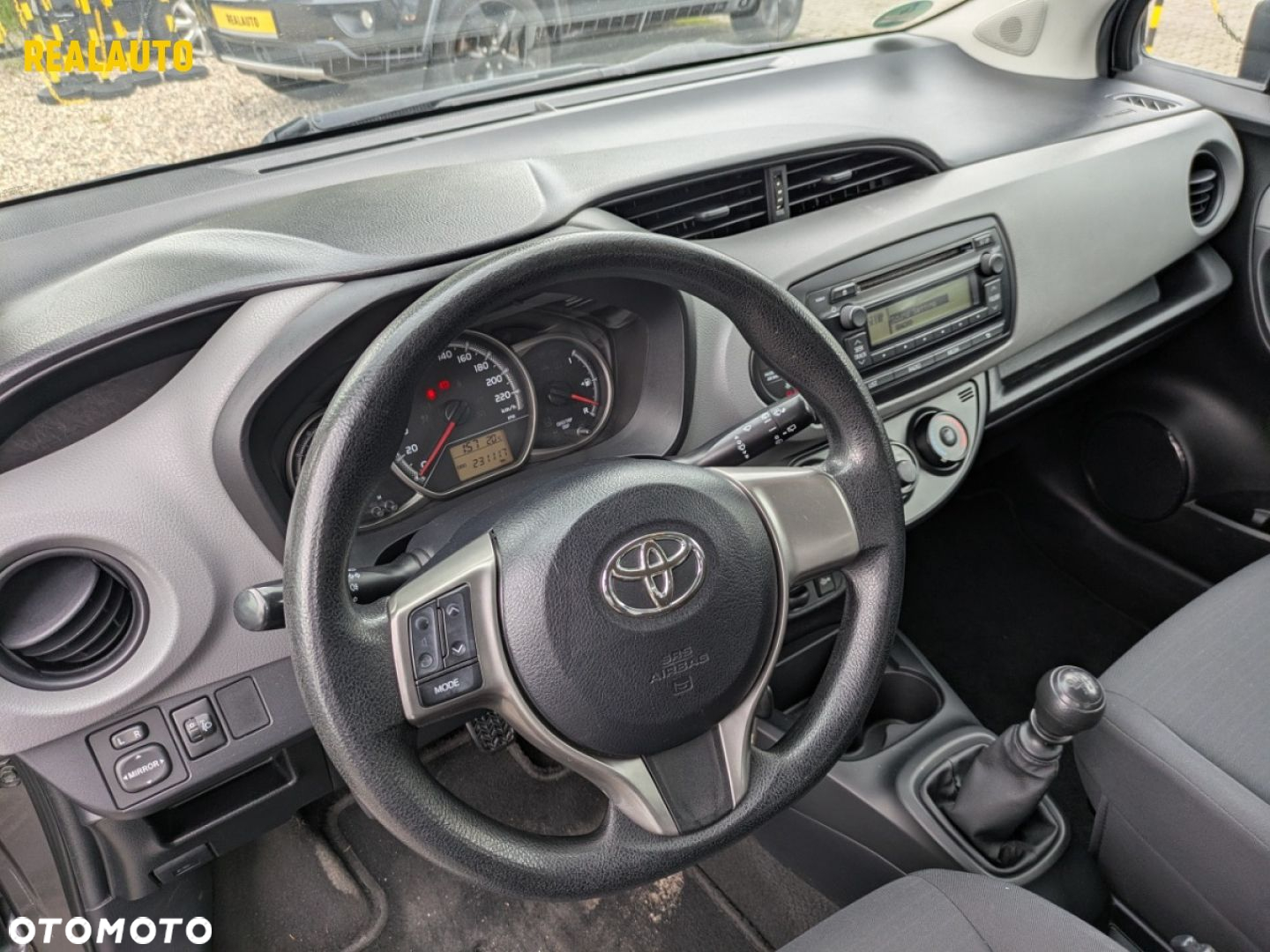 Toyota Yaris - 17
