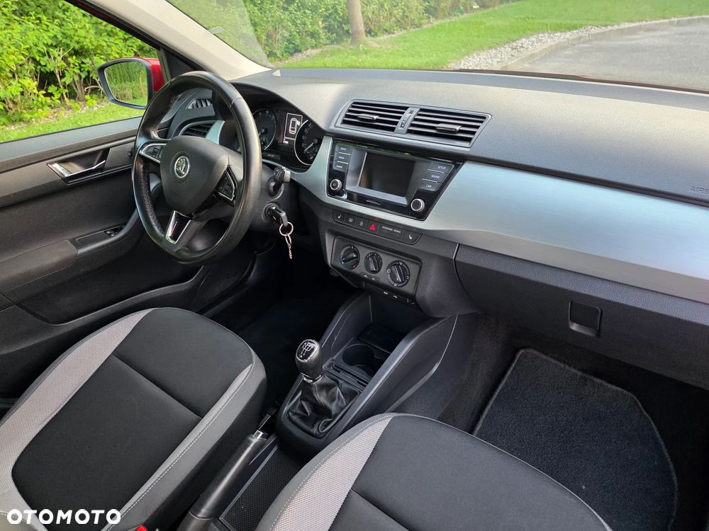 Skoda Fabia - 10