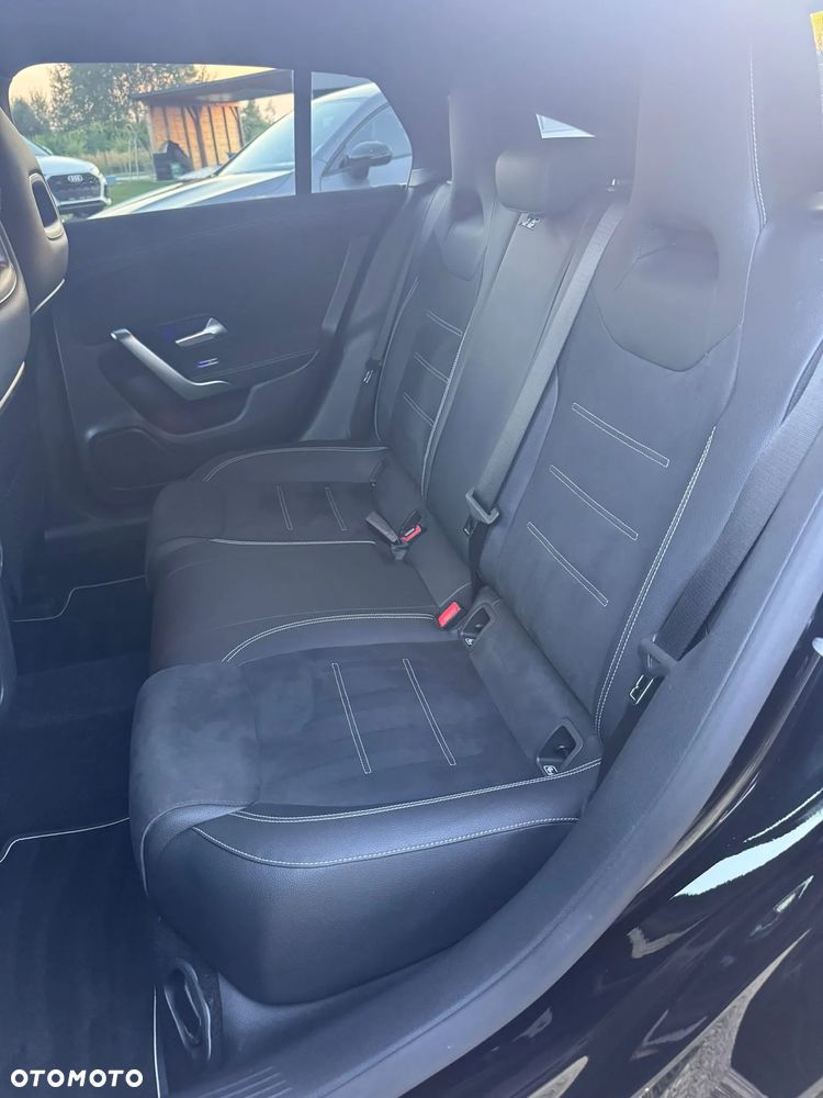 Mercedes-Benz CLA 220 d 4-Matic Progressive 8G-DCT - 27