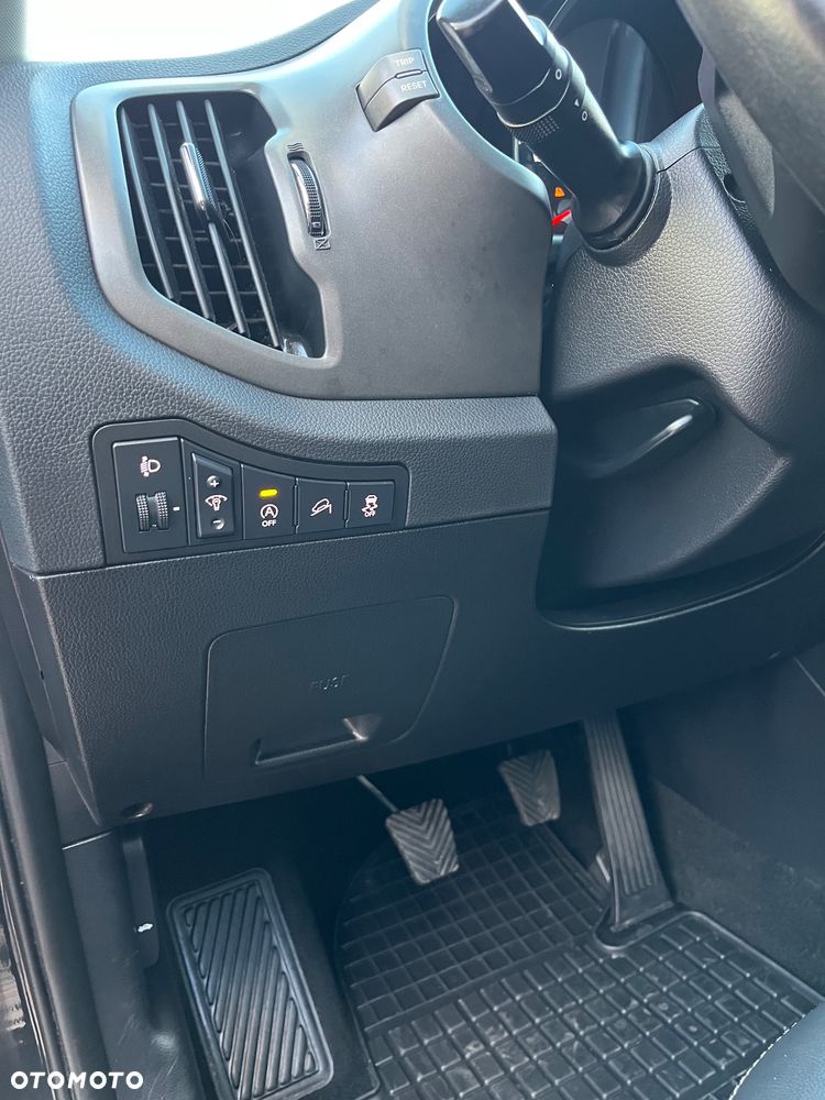 Kia Sportage 1.7 CRDI 2WD Attract - 33