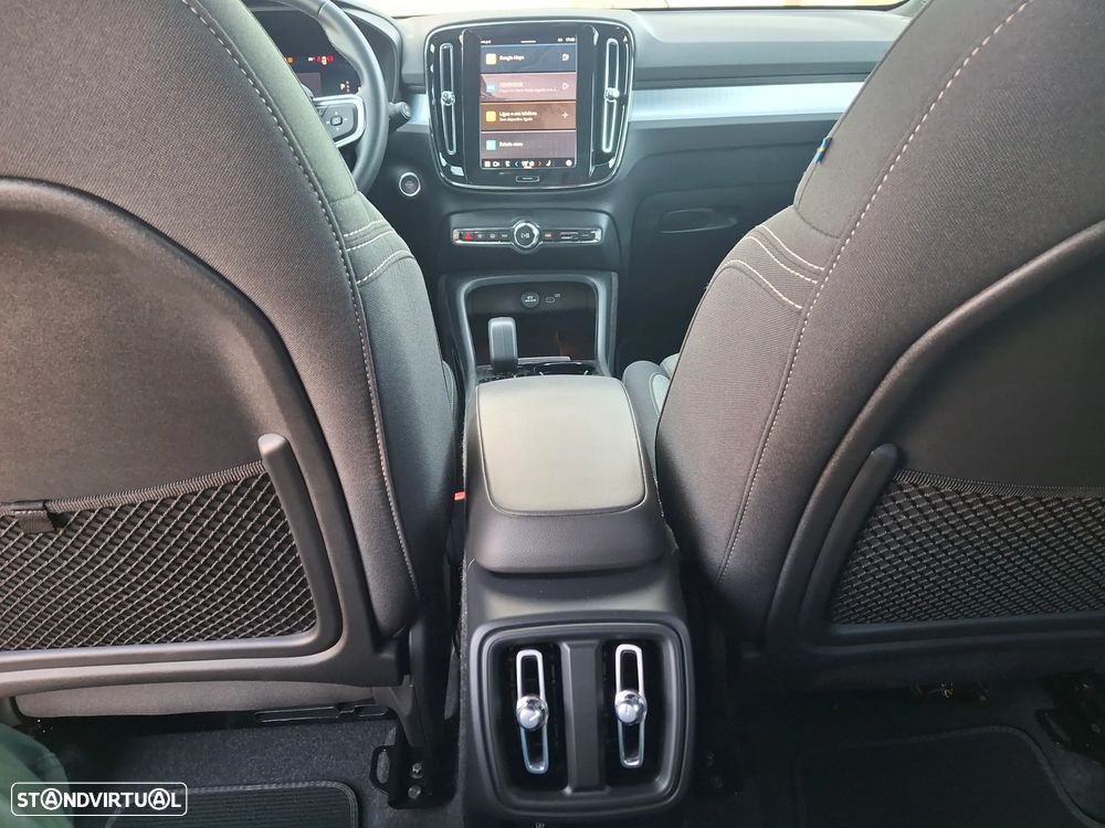 Volvo XC 40 2.0 B3 Black Edition - 14