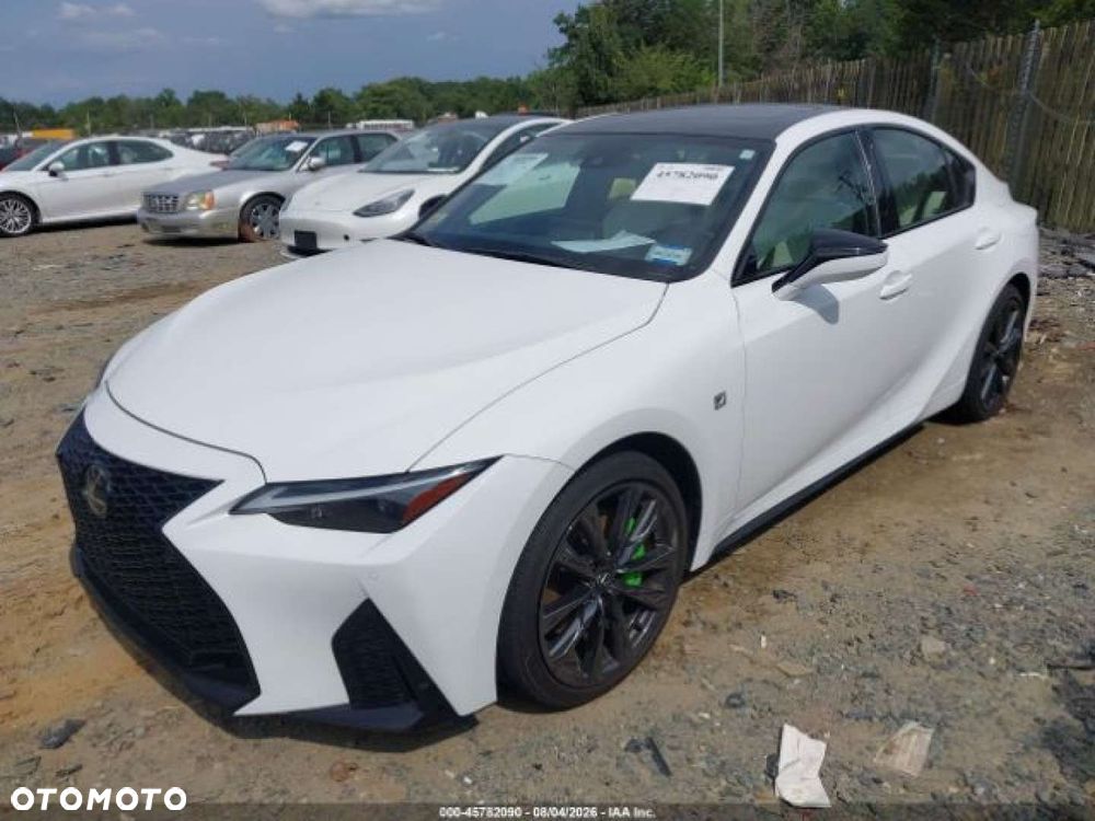Lexus IS - 4