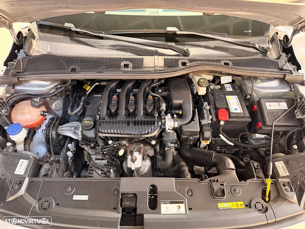 Peugeot 208 1.2 PureTech Active - 36
