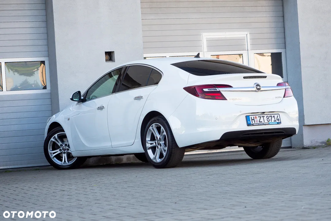Opel Insignia 1.6 T Cosmo S&S - 9