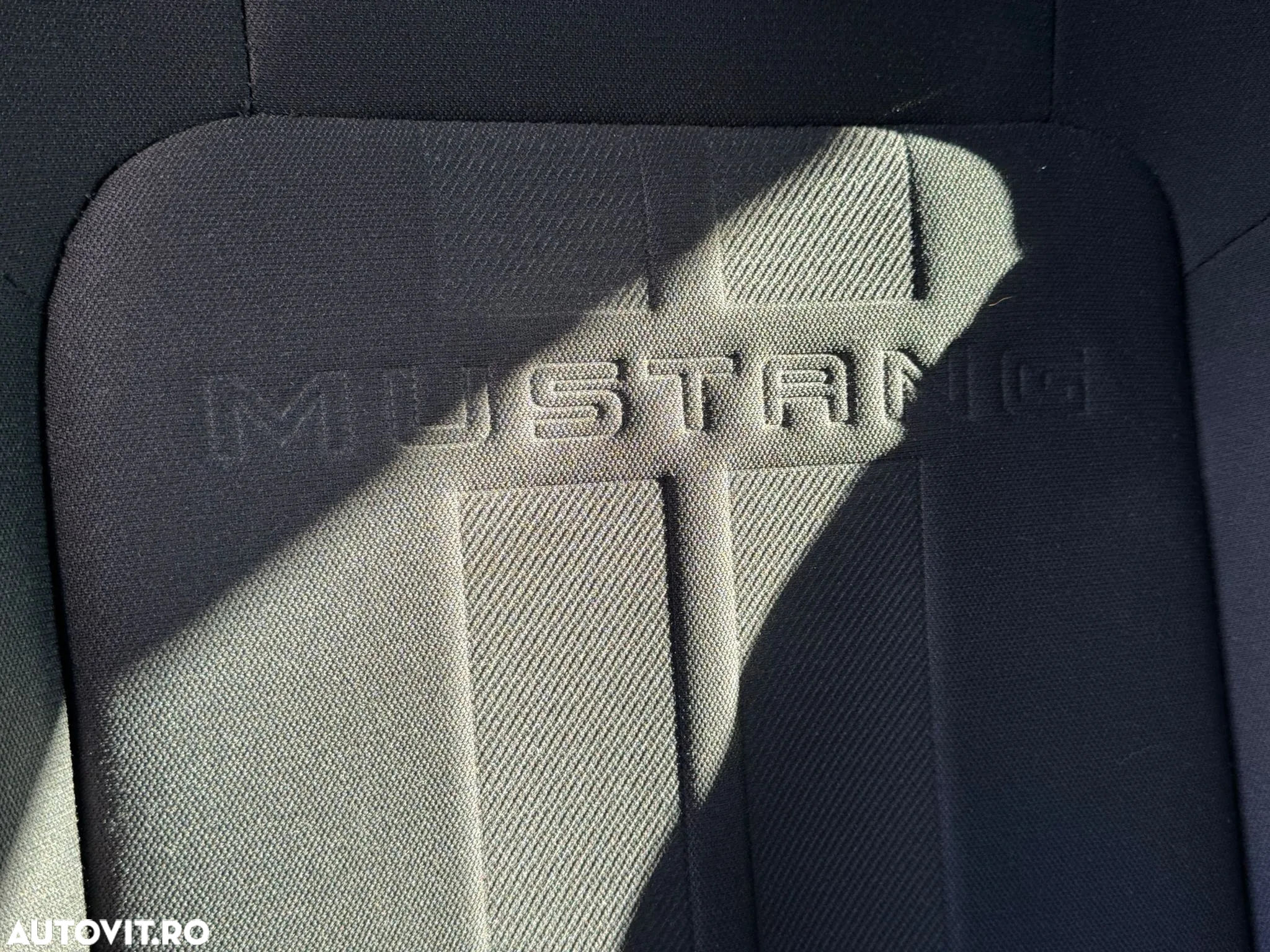 Ford Mustang 2.3 EcoBoost - 11
