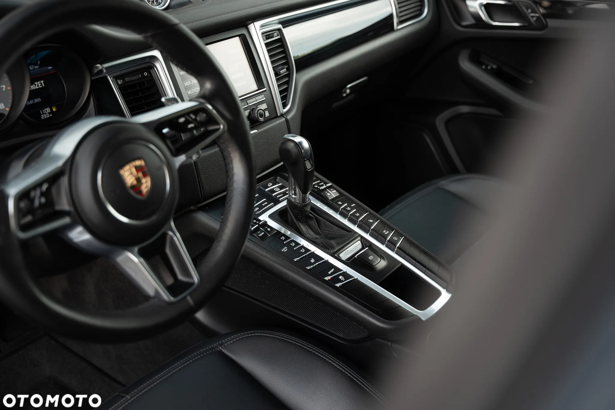 Porsche Macan S - 28