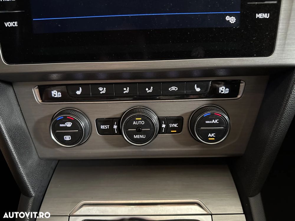Volkswagen Passat - 18
