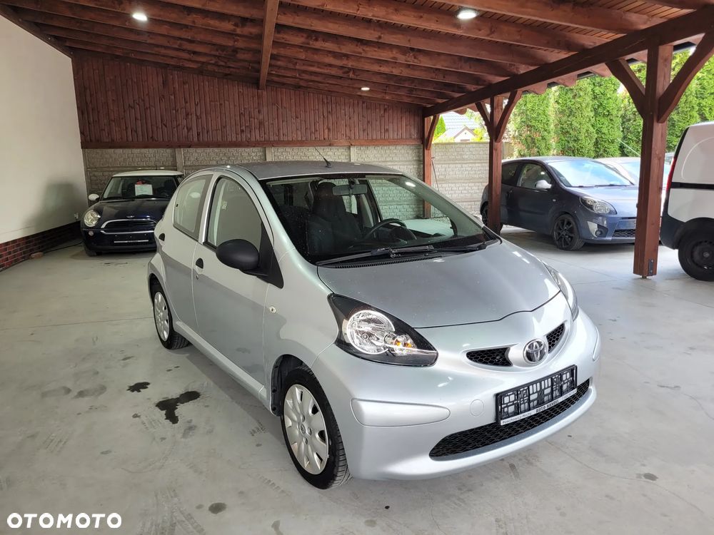 Toyota Aygo 1.0 VVT-i Sol - 2