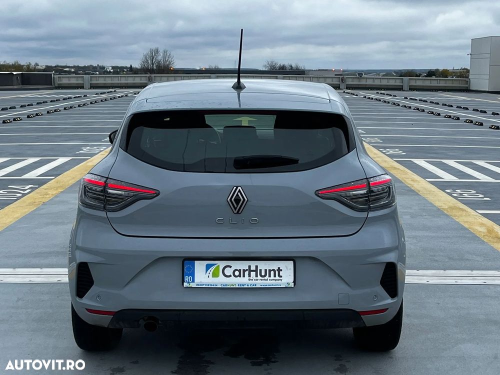 Renault Clio - 11
