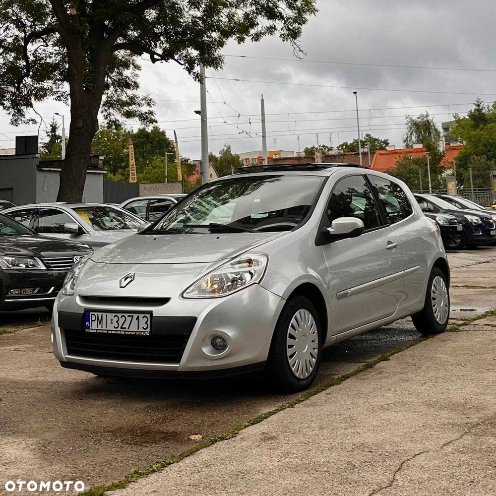Renault Clio - 1