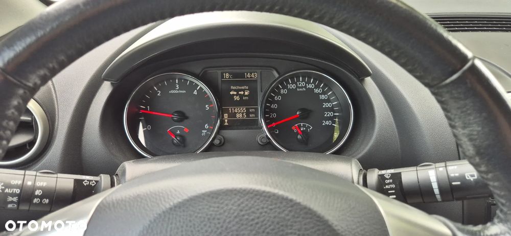 Nissan Qashqai 1.6 dCi DPF Start/Stop acenta - 17