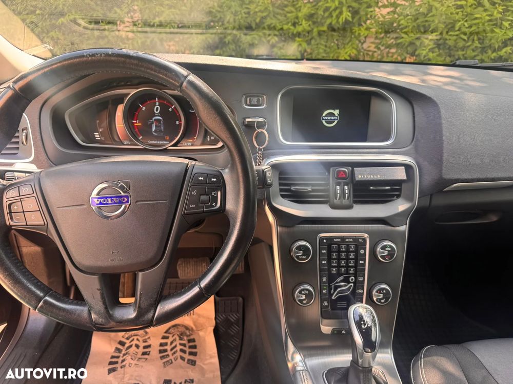 Volvo V40 D2 Aut. Basic - 4