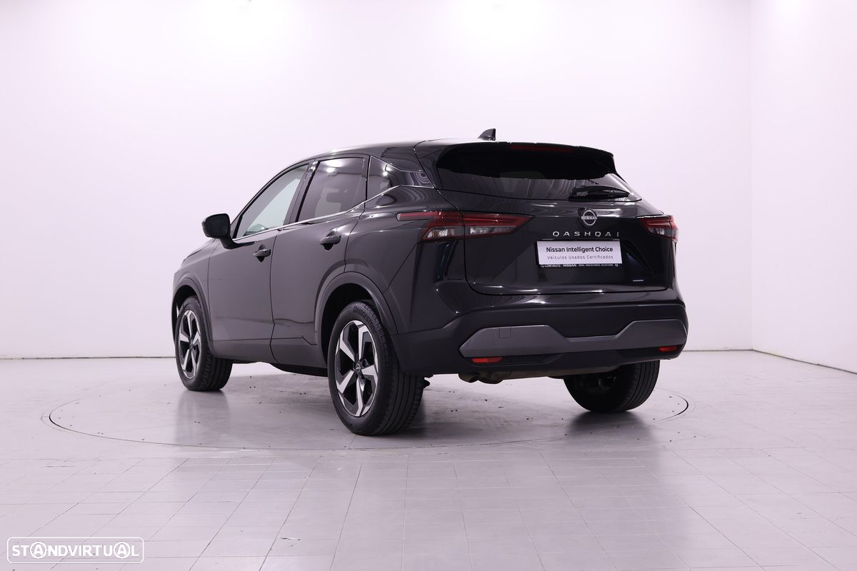 Nissan Qashqai 1.3 DIG-T N-Connecta Xtronic - 4