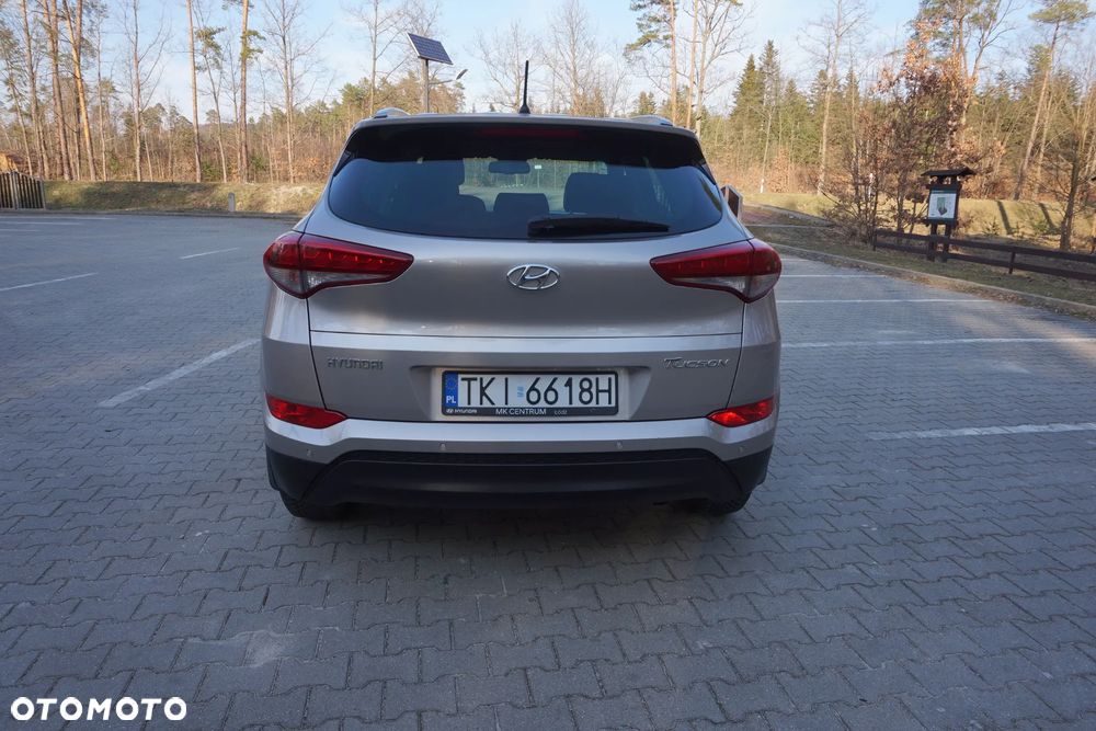 Hyundai Tucson 1.7 CRDI BlueDrive Comfort 2WD - 8