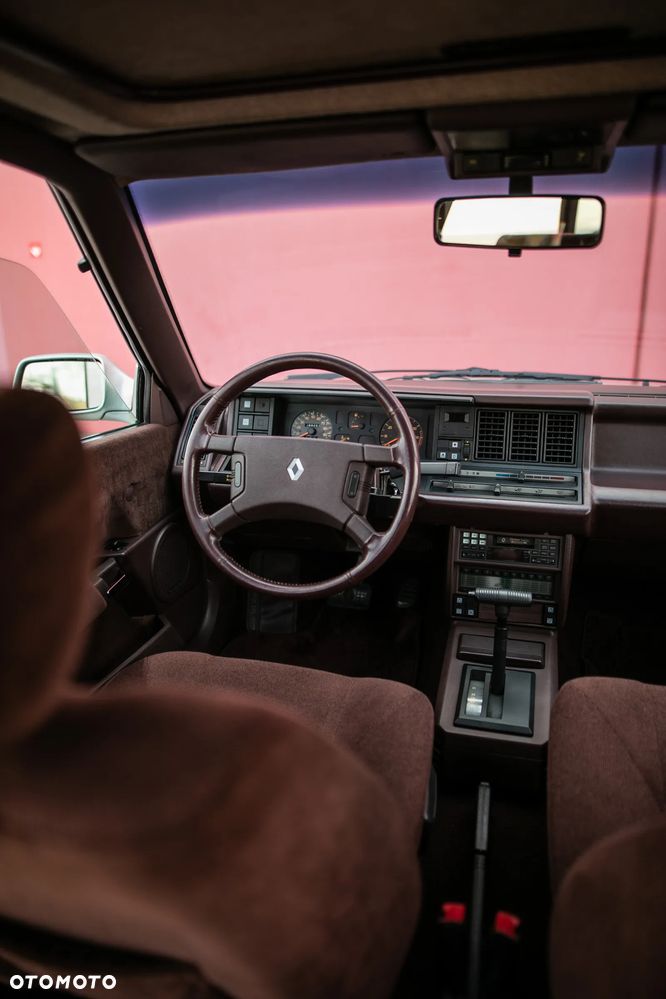 Renault 21 - 18