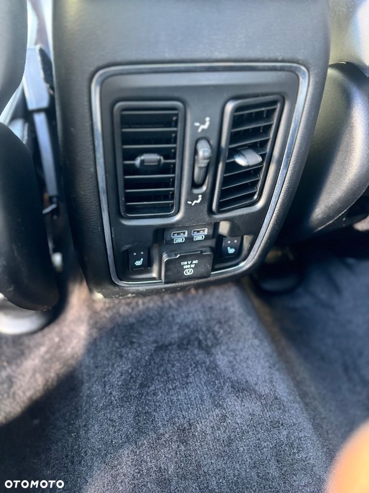 Jeep Grand Cherokee - 15