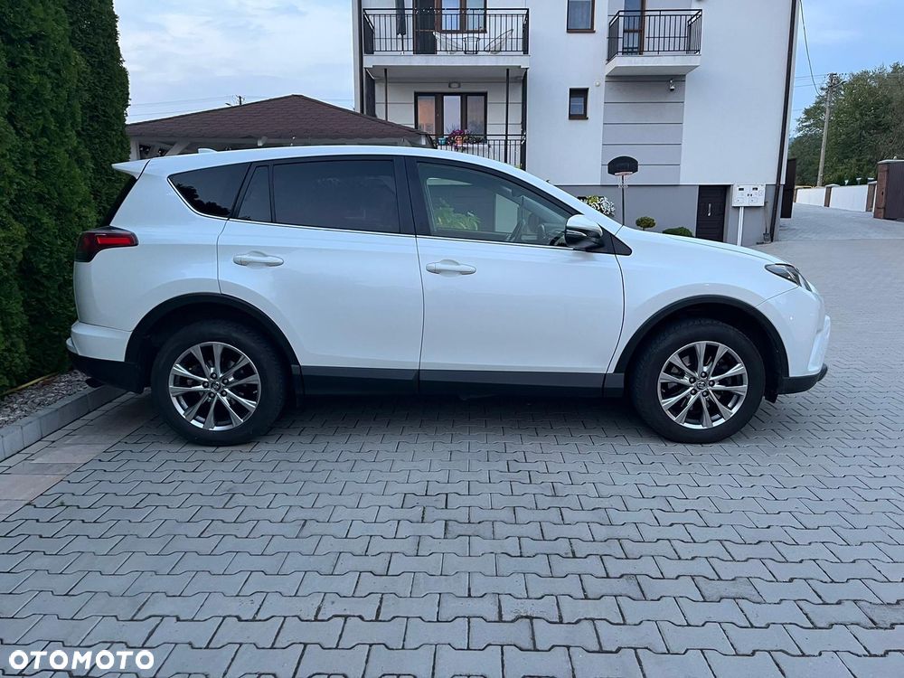 Toyota RAV4 2.0 D-4D Active 4x2 - 5