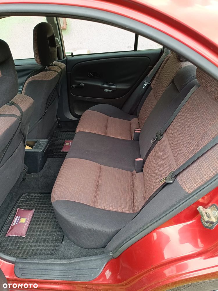 Mitsubishi Carisma 1.6 Classic - 5